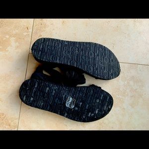 Skechers sandals. Worn once. Size 9.  Great condition.